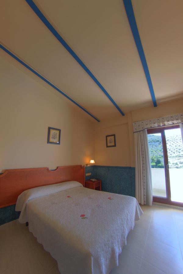 Beas de Segura Hotel Avenida מראה חיצוני תמונה