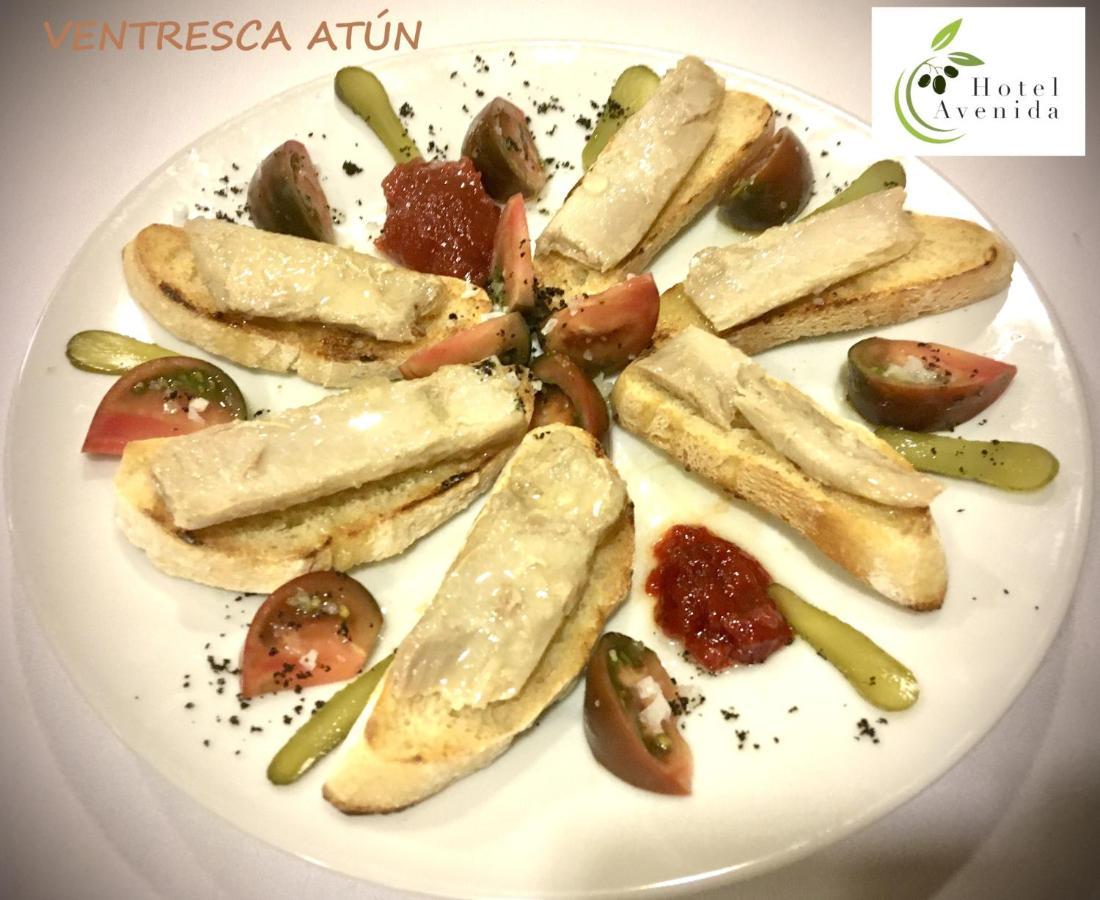 Beas de Segura Hotel Avenida מראה חיצוני תמונה