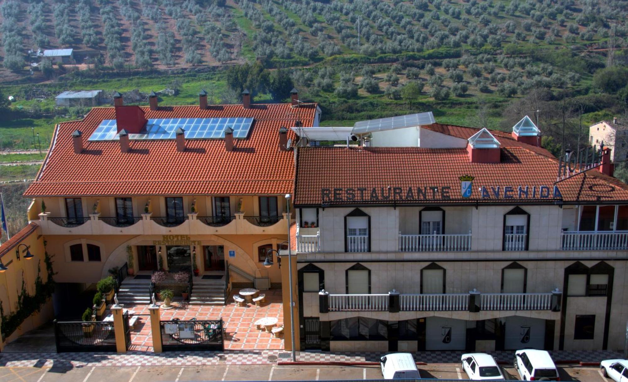 Beas de Segura Hotel Avenida מראה חיצוני תמונה